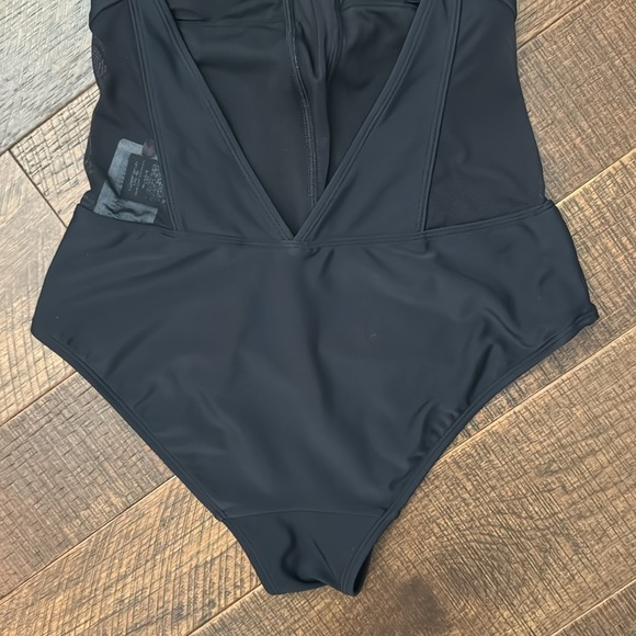 NWT TED BAKER Mech Mesh Panel Swimsuit in Black - Picture 6 of 13